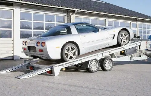 Transport Automobile pe remorcă